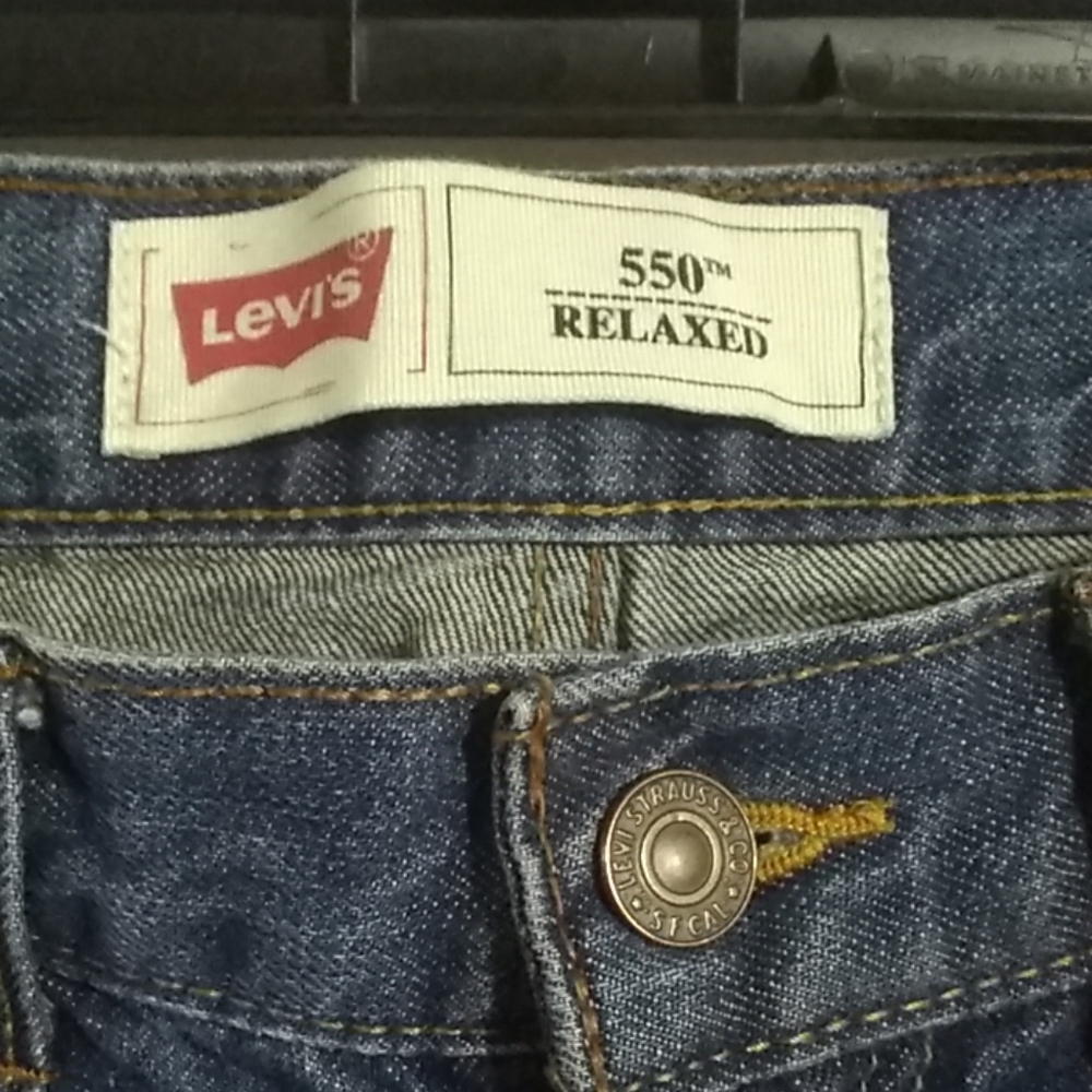 Levi's 550 Relaxed Jeans Size 18 Regular - Picture 3 of 8